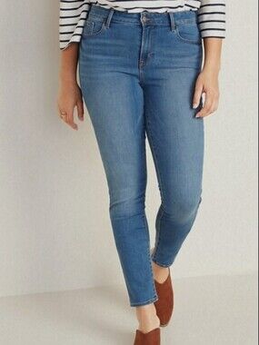OLD NAVY Pop Icon Skinny Jeans Mid Rise Size 10